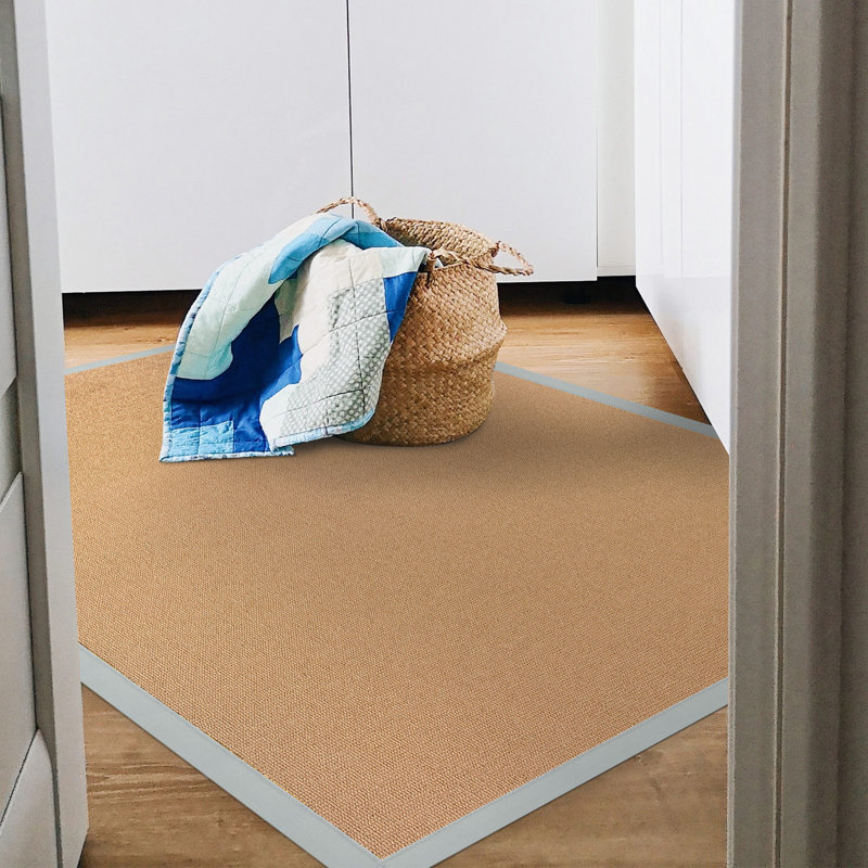 Tapis berbère beige foncé fait à la main avec bordure en coton bleu glacier Nannette, Rectangle 4pi x 6 pi