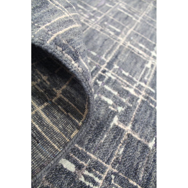 Area Rug in Blue, Rectangle 5'7" x 8'