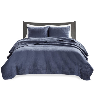 King/ King Quilt In Navy - Reversible With Microfiber And Cotton Filled Central 3 Piece Fabric Inner Filling