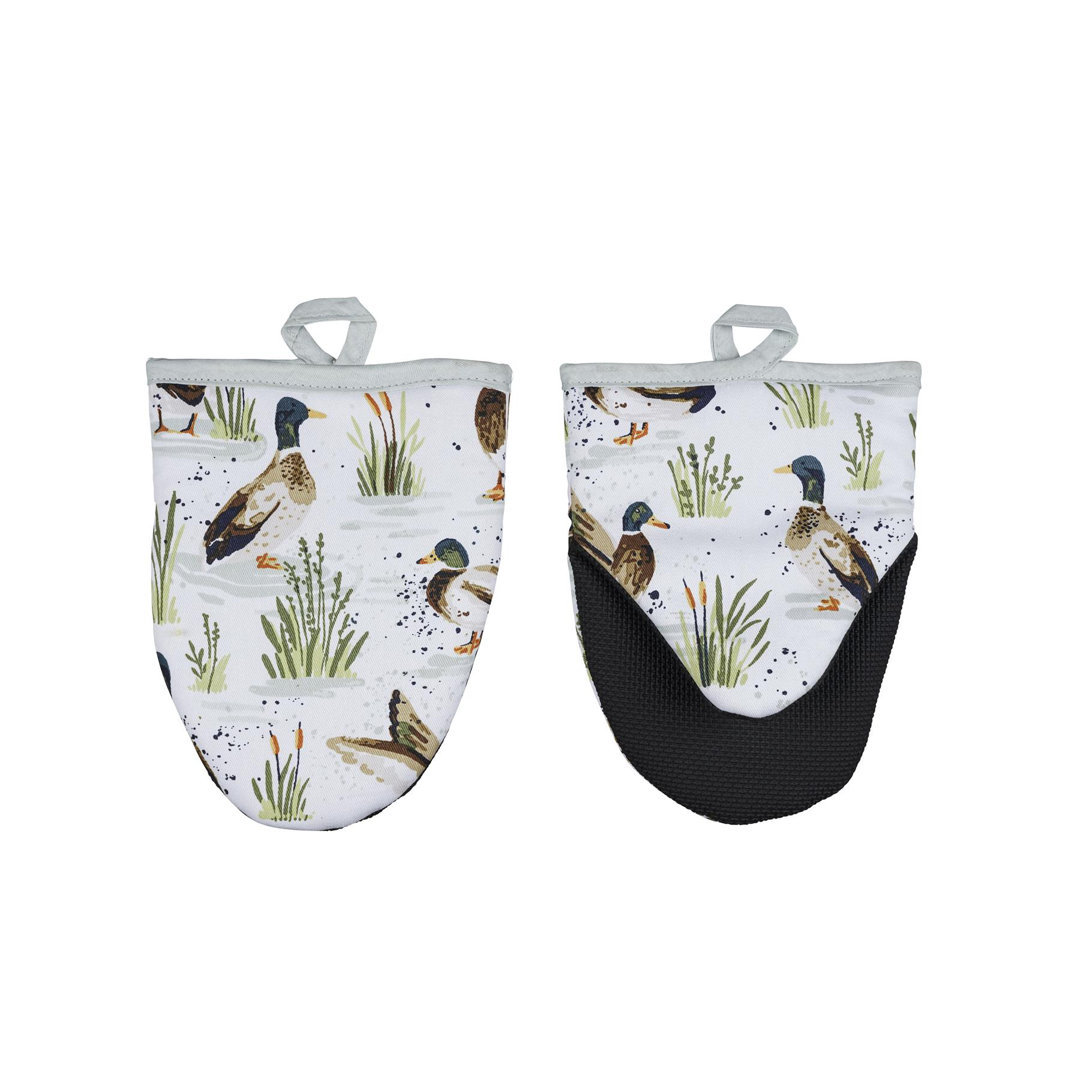 Farmhouse Ducks Microwave Oven Mitts - Pair