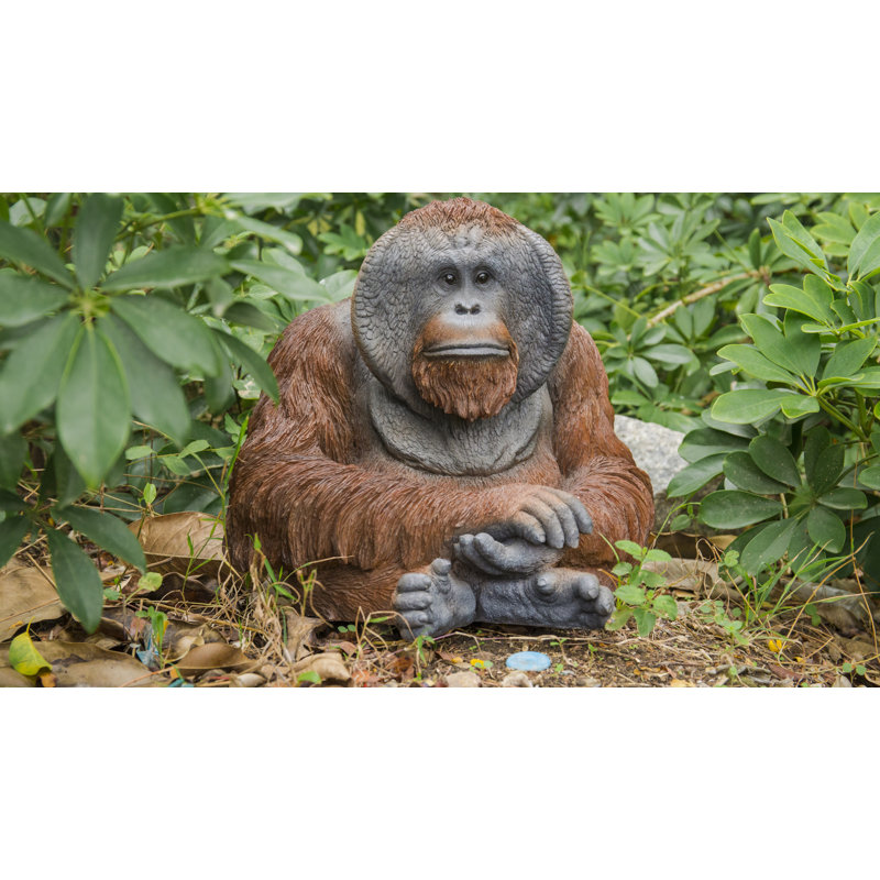 Statue orang-outan assis