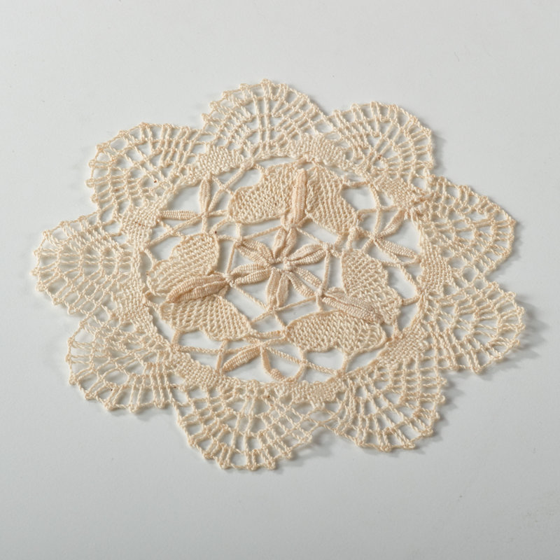 Cluny Cotton Animals/Nature Round Doily