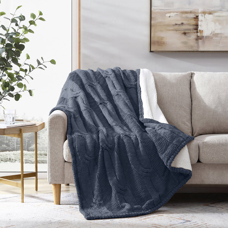 Edda Modern Throw, Denim