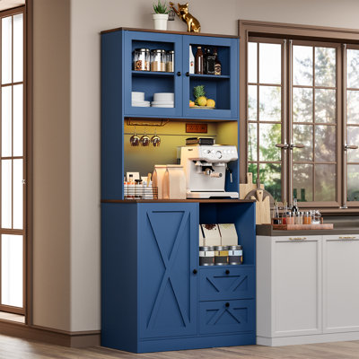 Armoire de rangement pour garde-manger de 71 po de hauteur avec lumières DEL et prise de courant, grande huche de cuisine de ferme avec support pour micro-ondes, tiroirs, crochets Globet et tablettes réglables pour le salon et la salle à manger
