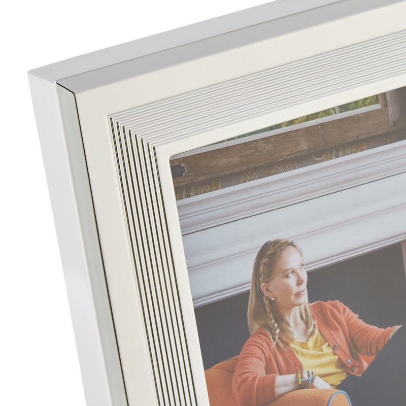 5" x 7" Ribbed Photo Frame, 4" x 6"
