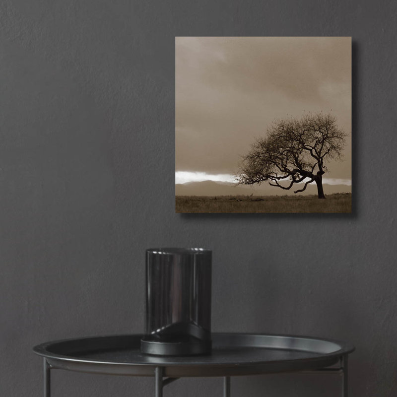 «Survivor» par PhotoINC Studio, H 12 po x l 12 po x P 0,13 po