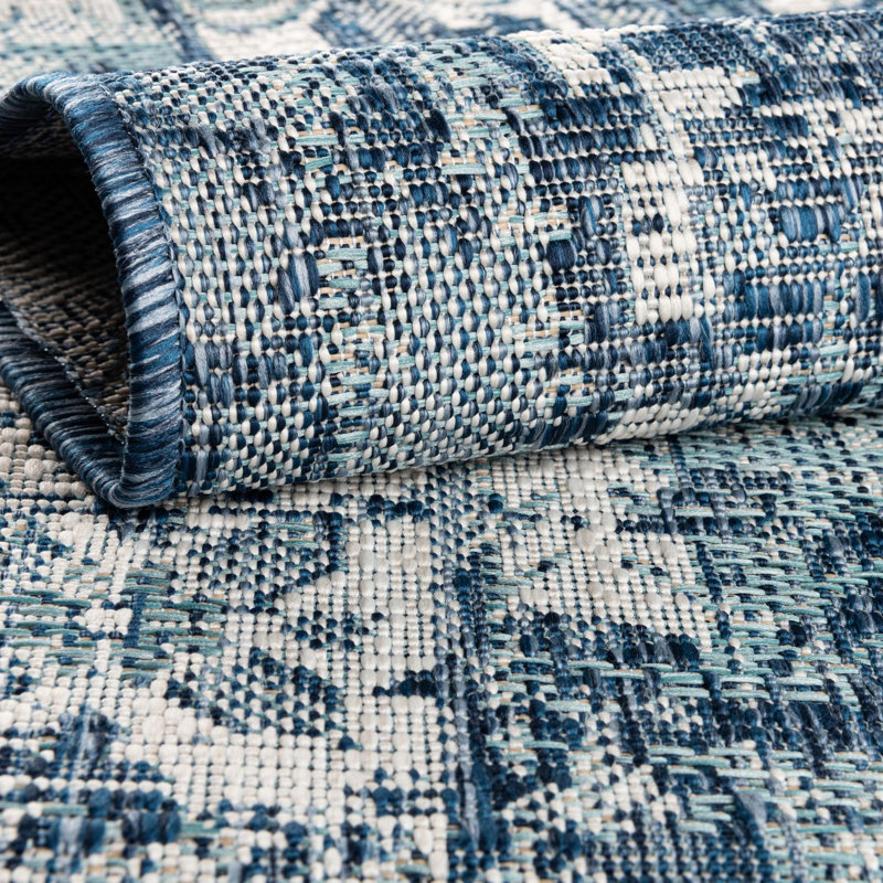 Tapis d'intérieur / extérieur bleu Susan, Octogone 7 pi 10 po x 7 pi 10 po