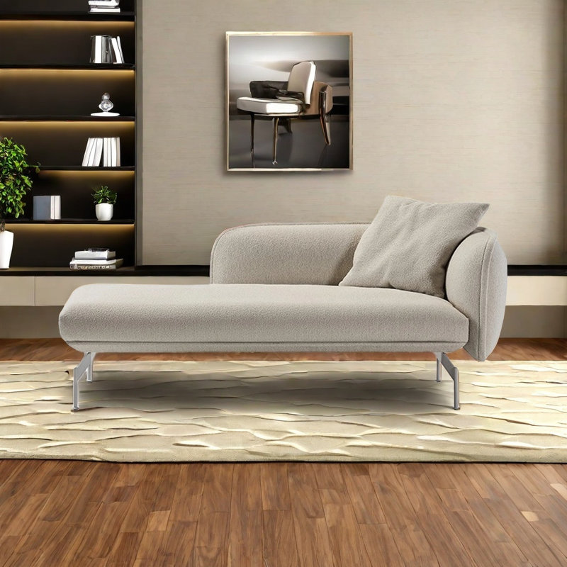 Chaise en pin massif et élégant, Accoudoir à droite (vu de face)