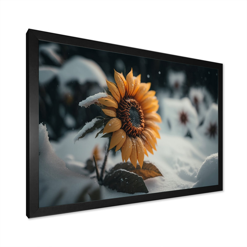 «A Blooming Yellow and Orange Sunflower Winter II», impression sur toile, H 34 po x l 44 po x P 1,5 po, Cadre photo noir