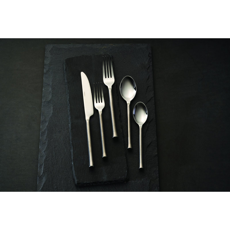 Wyatt Butter Knives by Oneida (18/0)