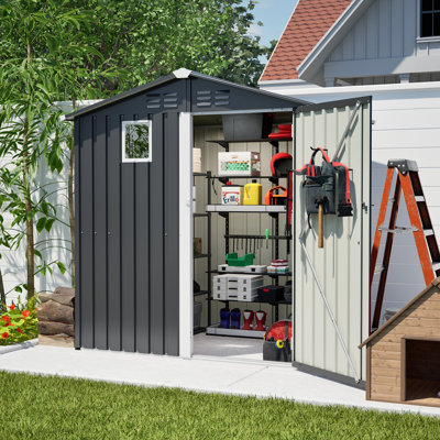 Remise de rangement extérieure en métal noir 6 pi x 4 pi, coffre à outils utilitaire pour patio de jardin, avec serrure et fenêtre transparente, grande capacité, rangement rapide sur la pelouse, espace de porte verrouillable, espace facile