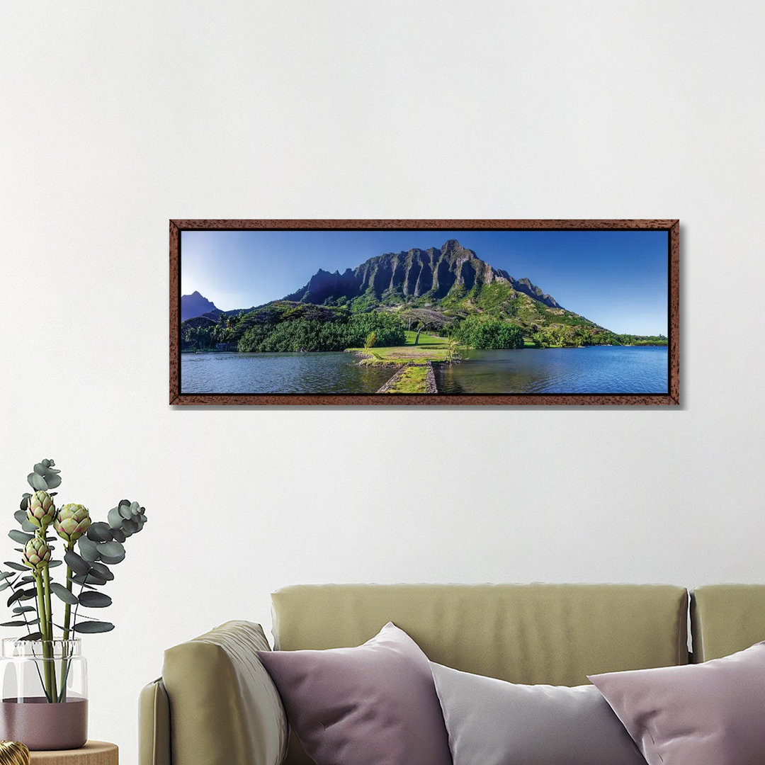 Kualoa Fishpond Pano von Sean Davey - Panoramaleinwand auf Leinwand Giclée auf Leinwand