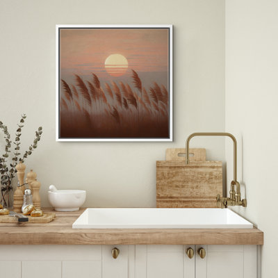 Coucher de soleil sur fond de roseaux, reproduction d'art sur toile encadrée - Paysage naturel chaleureux pour décorer des intérieurs modernes ou côtiers