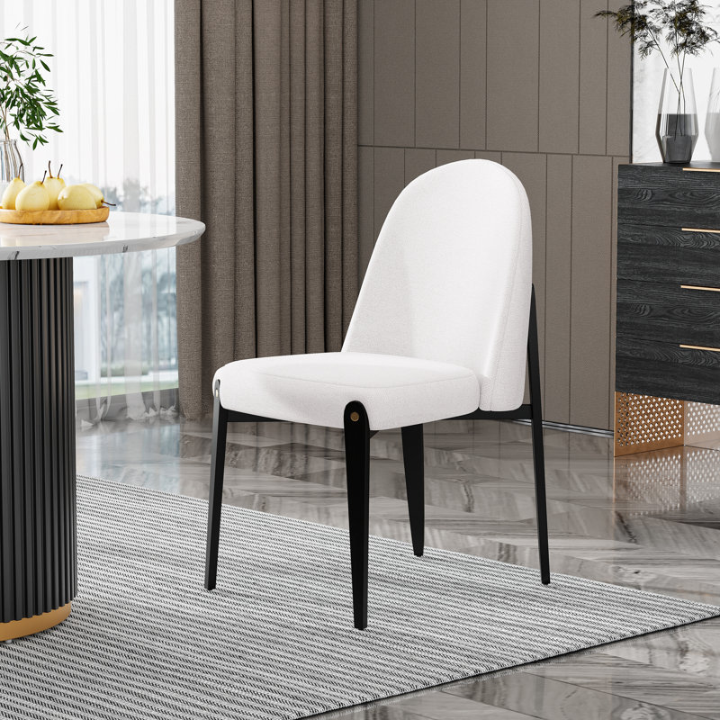Ensemble de 2 chaises de salle à manger sans accoudoirs beiges, dossier incurvé ergonomique en chenille avec pieds robustes en métal noir