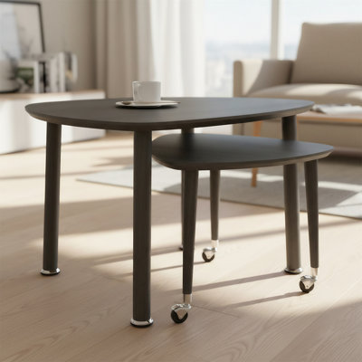Table basse pivotante à 360 degrés avec pieds en bois d'hévéa massif et plateau en placage de grain de bois, convenant aux salons et aux chambres à coucher.