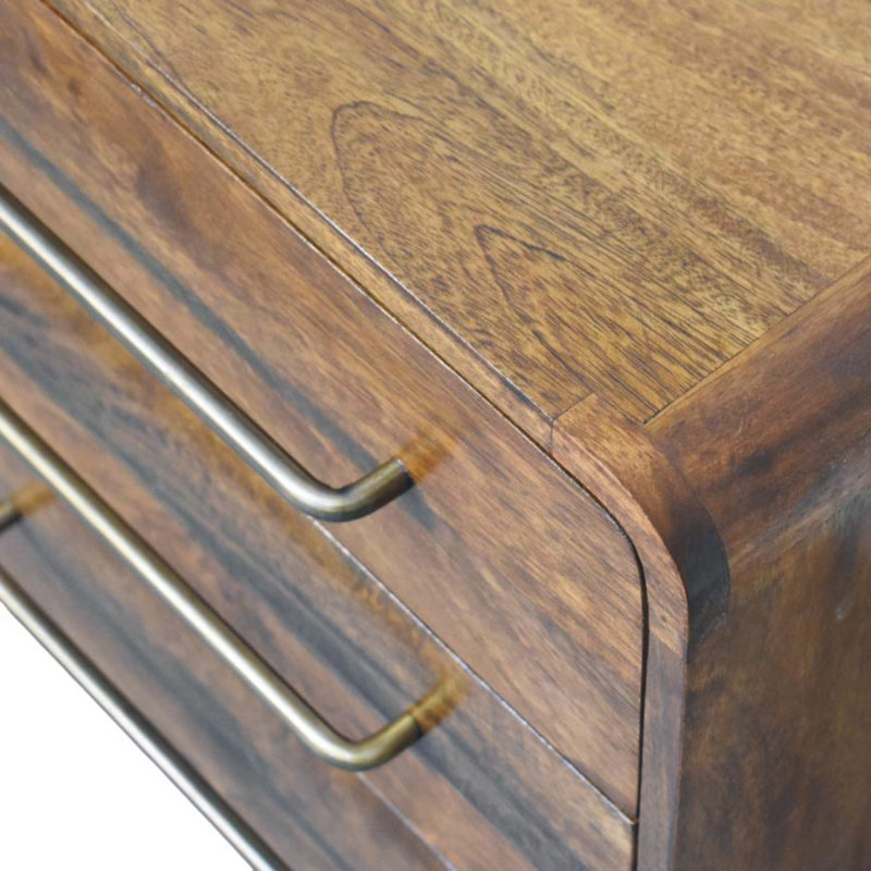 Petite commode à trois tiroirs