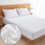 Protège-matelas en tissu imperméable de 12 po de profondeur avec fermeture à glissière-183112549