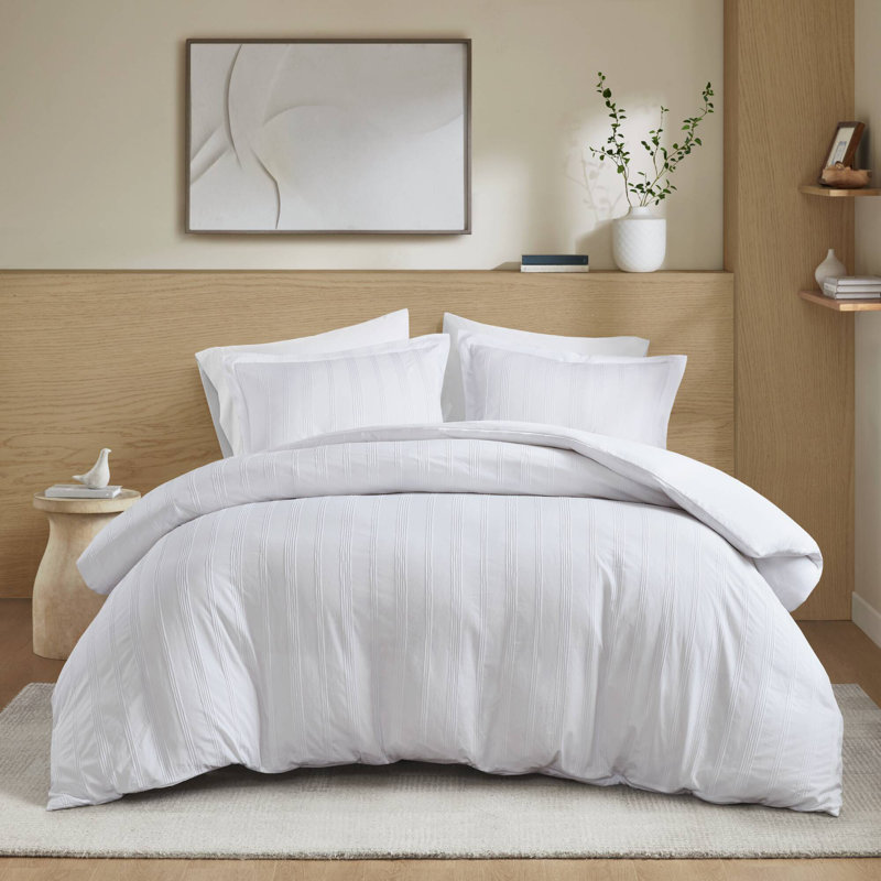 Logan Woven Striped Duvet Set, White Striped, Queen Comforter + 2 King Shams
