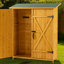 Remise de rangement extérieure en bois avec porte verrouillable, tablettes amovibles et toit inclinable