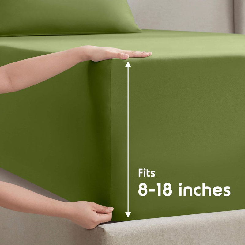 Hotel Collection Soft Breathable Bed Sheet Set with Deep Pocket Fitted Sheet, California King, Calla Green
