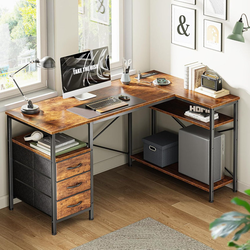 Bureau en L avec prises de courant, bureau d'ordinateur avec 3 tiroirs et tablettes de rangement pour le bureau personnel, les jeux et le bureau - noir