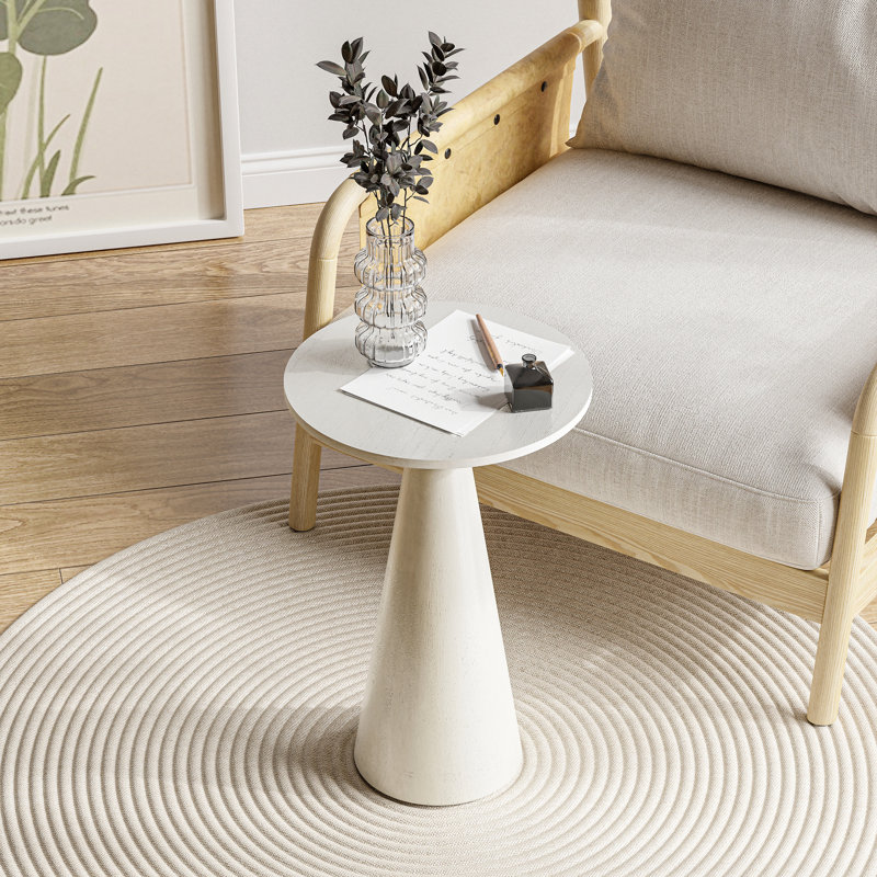 Table de bout Newton, H 19,5 po x l 13,5 po x P 13,5 po, Blanc