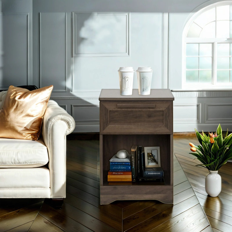 Arkadia 15.8'' W Nightstand, Brown