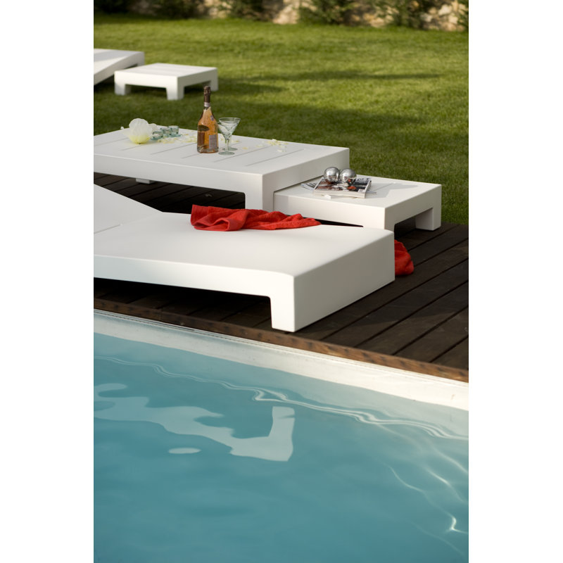 Jut Plastic/Resin Dining Table, Ecru