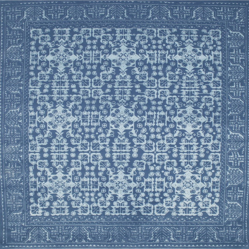 Tapis bleu, Carré 5 pi