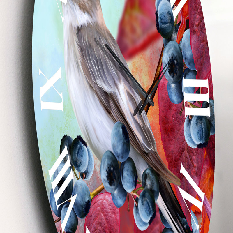 Petit oiseau gris sur un rameau d'automne rouge sur bleuet - Horloge murale traditionnelle, Moyenne