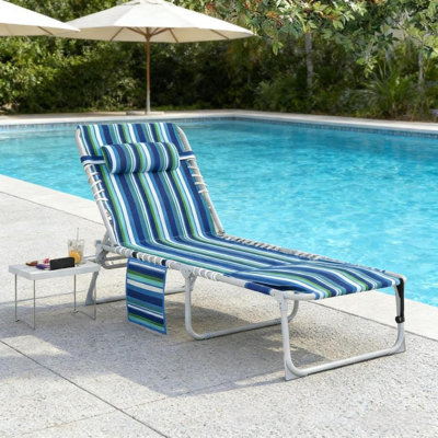 Ensemble de 2 chaises de bronzage pliantes à rayures bleues avec trou pour le visage et tables d'appoint, chaises longues inclinables à 5 positions pour la piscine, tissu Oxford 600D, sans assemblage