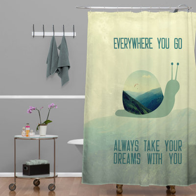 Suivez toujours vos rêves avec un rideau de douche simple Ketner
