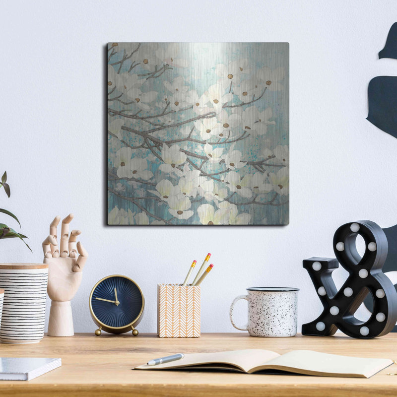 «Dogwood Blossoms» par James Wiens, H 12 po x l 12 po