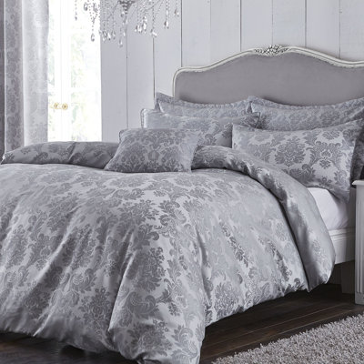Damask Jacquard Duvet Cover Set with Pillowcases