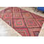 Grand kilim turc rétro avec motif Oushak brodé et matériau en laine antique, idéal pour la décoration intérieure du salon en rouge