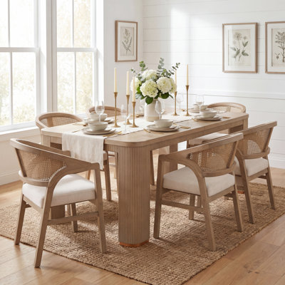 Ensemble de table de salle à manger 6 personnes en bois Stanley avec chaises rembourrées et dossier en rotin