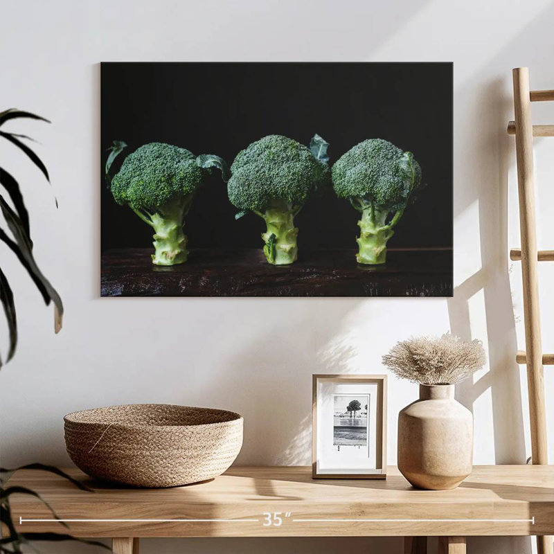 Yarlin Healthy Broccoli, 16" H x 24" W
