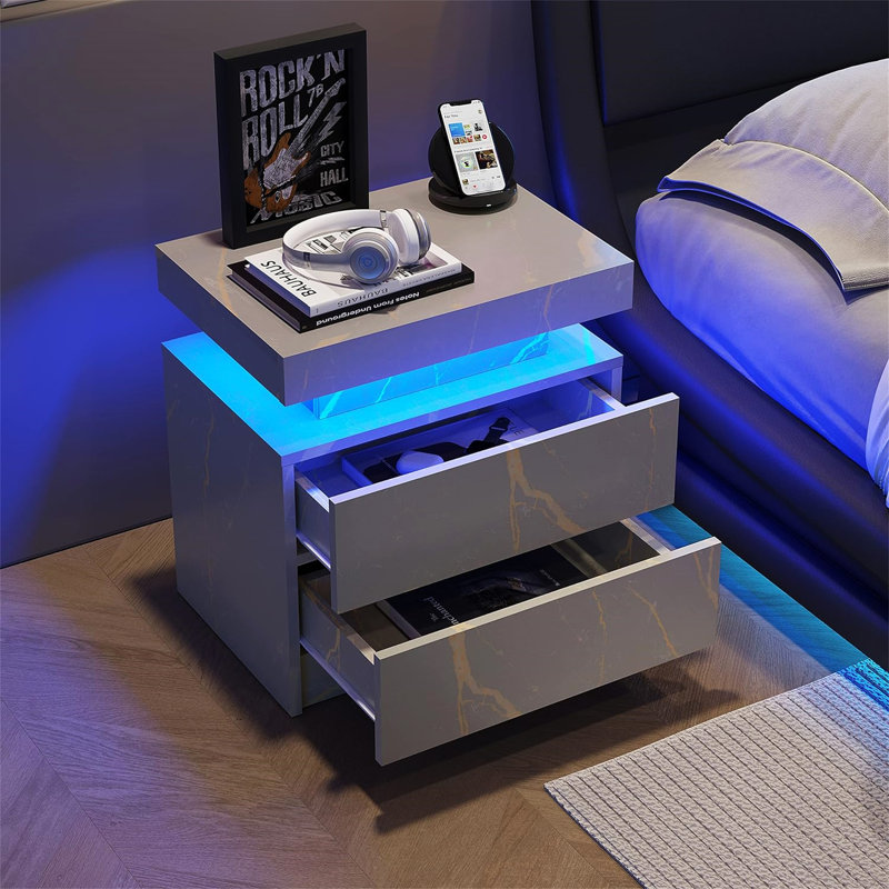 Delonia 19.3'' W Nightstand, Gray/Gold