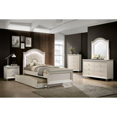 Sienna Piece Bedroom Set