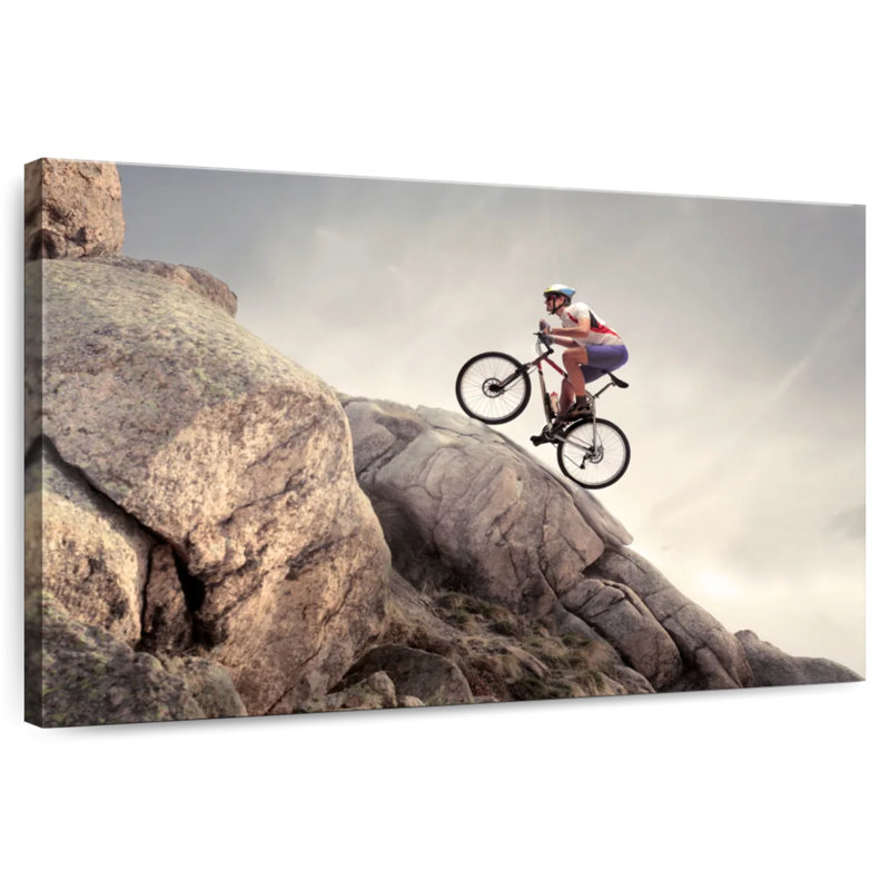 Rocky uphill cycling Sireci, H 24 po x l 36 po