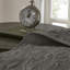 Couvre-lit très grand réversible gris foncé avec un rembourrage en coton prélavé au design séduisant pour un repos onirique surdimensionné sur le matelas