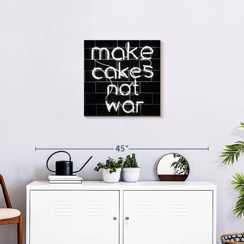 «Ketti Make Cakes Not War», typographie, H 20 po x l 20 po