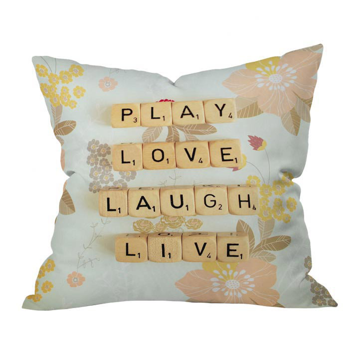 Coussin extérieur Play Love Laugh Live, 18 po x 18 po