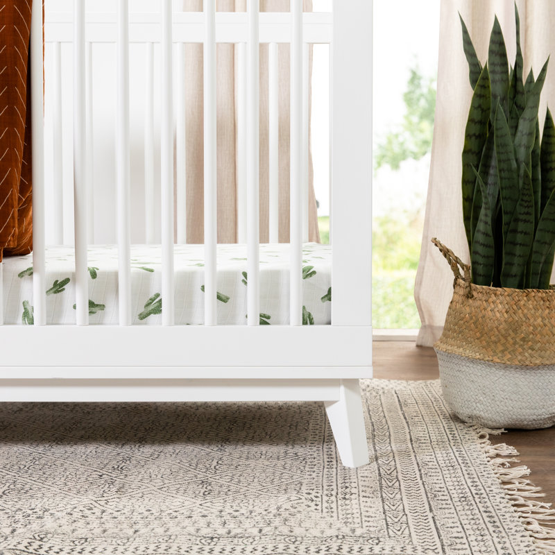 Scoot 3-in-1 Convertible Crib, White