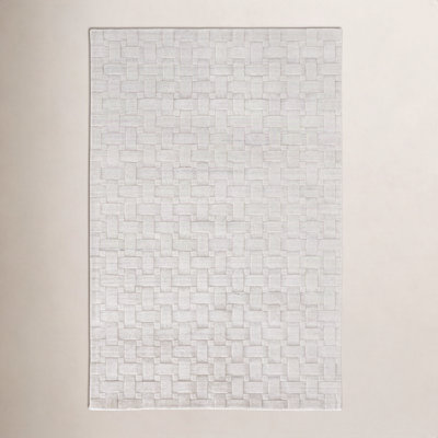 Shanta White Hand-Woven Geometric Viscose Rug