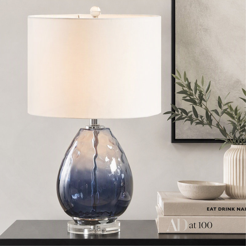 Lampe de table moderne en verre ombré de 61,6 cm (24,25 po) avec base en cristal et abat-jour cylindrique blanc, lampe de chevet contemporaine