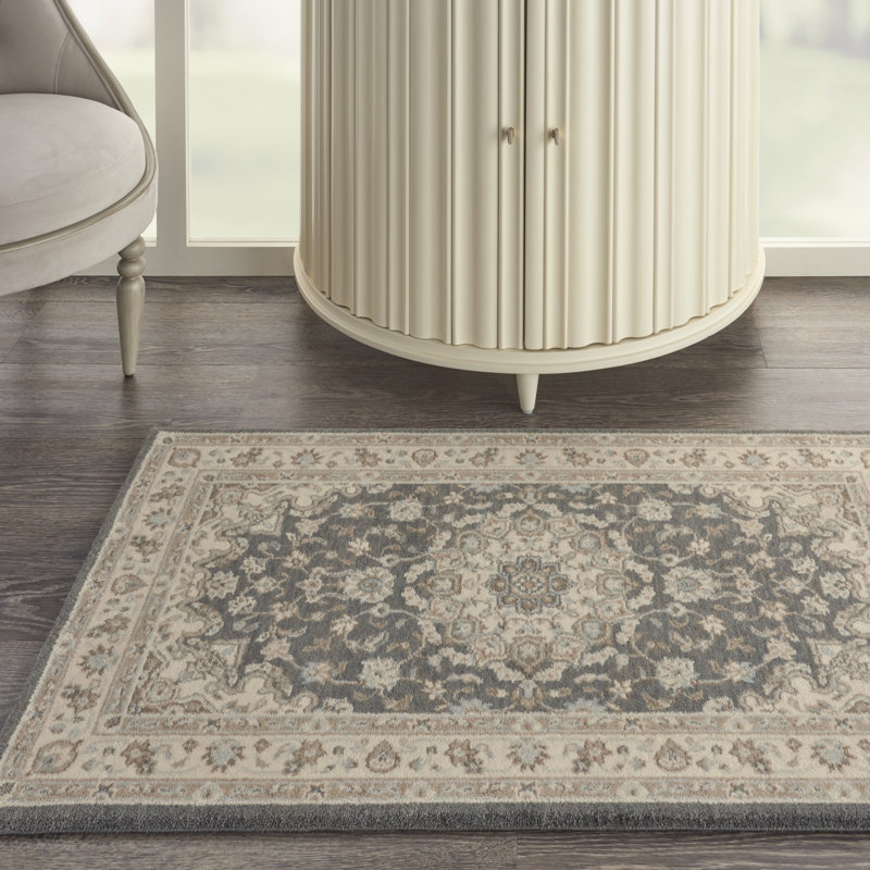 Tapis gris traditionnel Jessika, Rectangle 2 pi 6 po x 4 pi 3 po