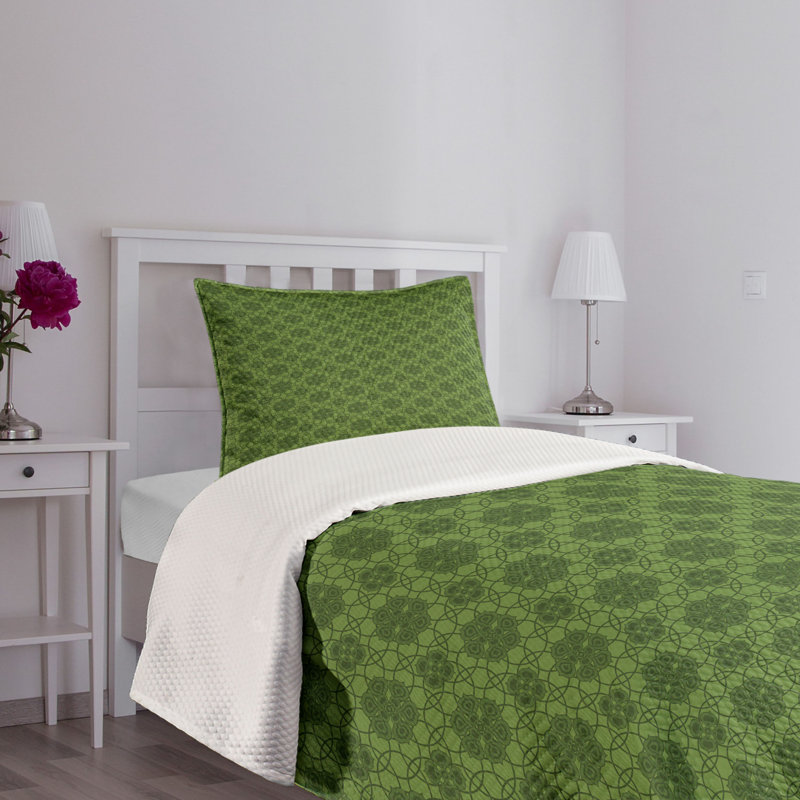 Green Geometric Twin Quilted Bedspread Set with Pillow Sham