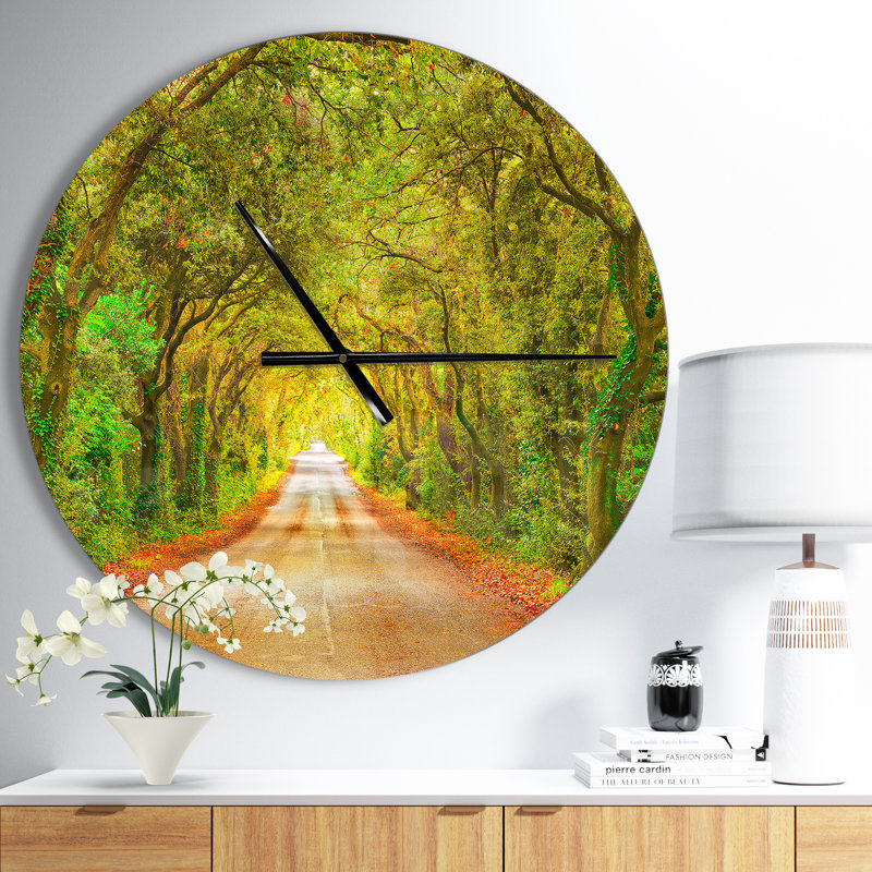Horloge murale Swigart, Moyen