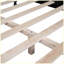 Base de lit plateforme moderne en bois avec support en lattes de bois-798886622-789359755